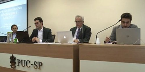 Nova revolução industrial reduz empregos e exige mais apoio ao trabalhador